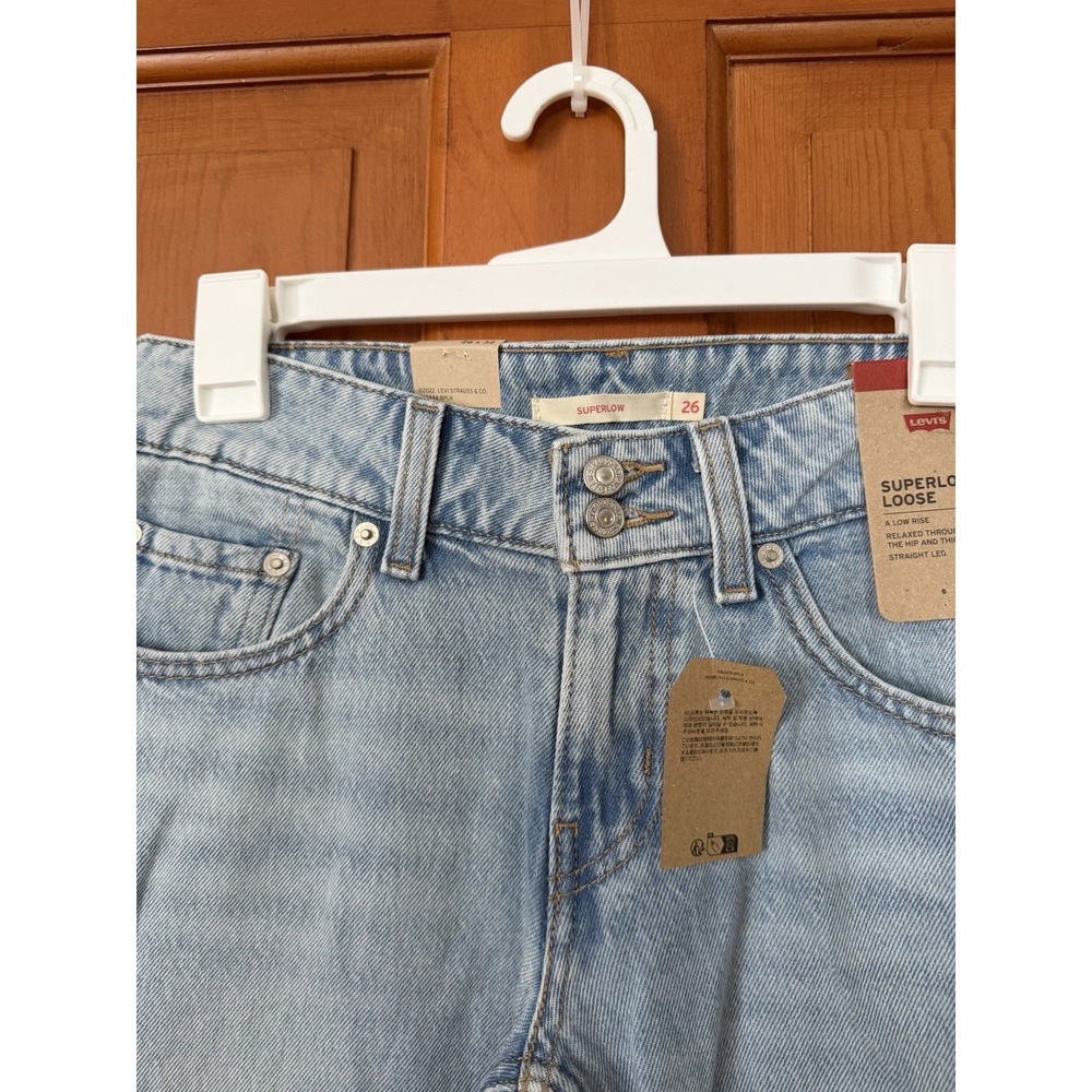 Women's Levi's Superlow Loose Straight Leg Jeans Light Blue Wash 26 X 32 NWT - Picture 2 of 11